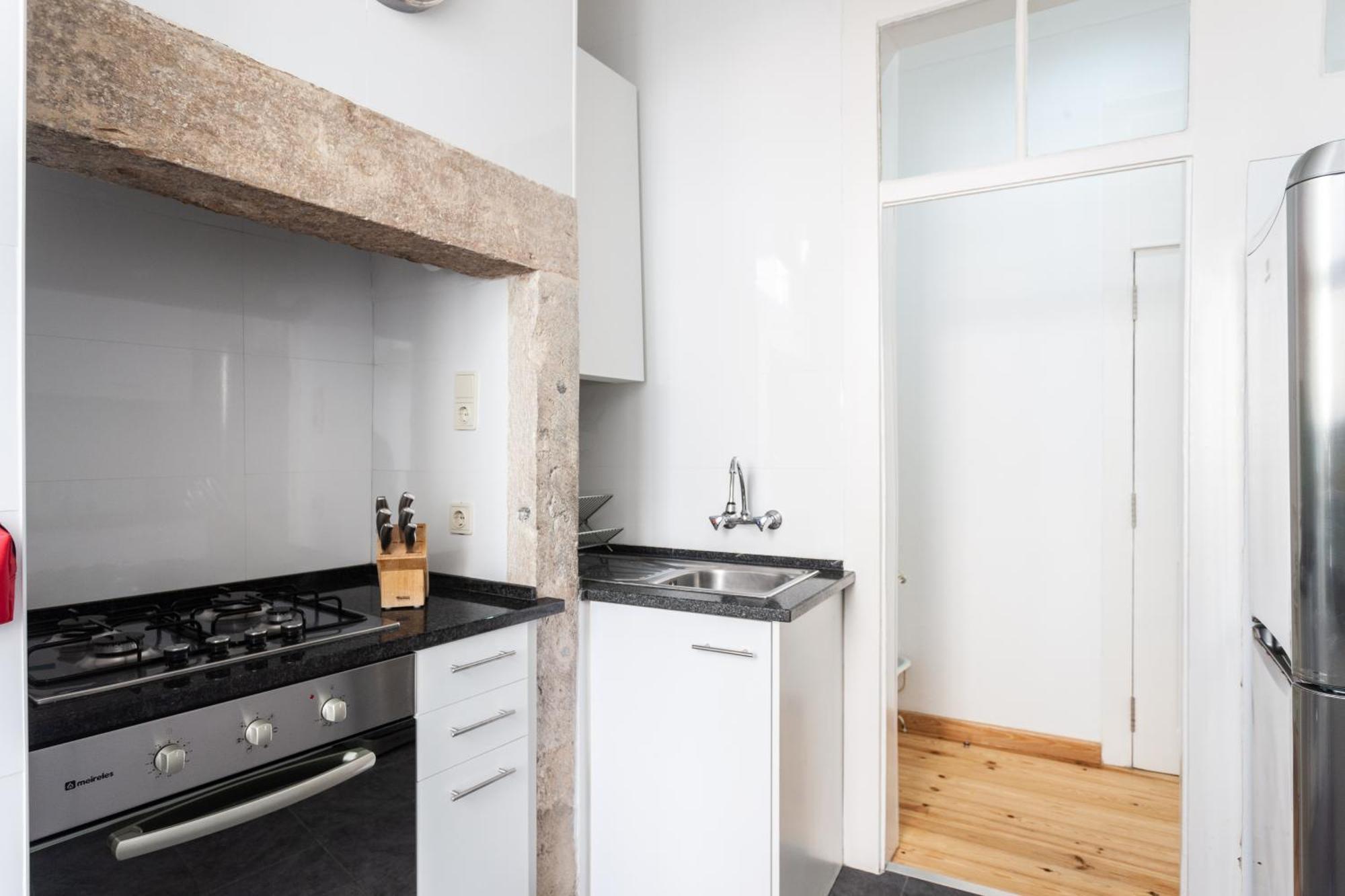 Apartamento Stylish, Bright & Historic -bica I Lisboa
