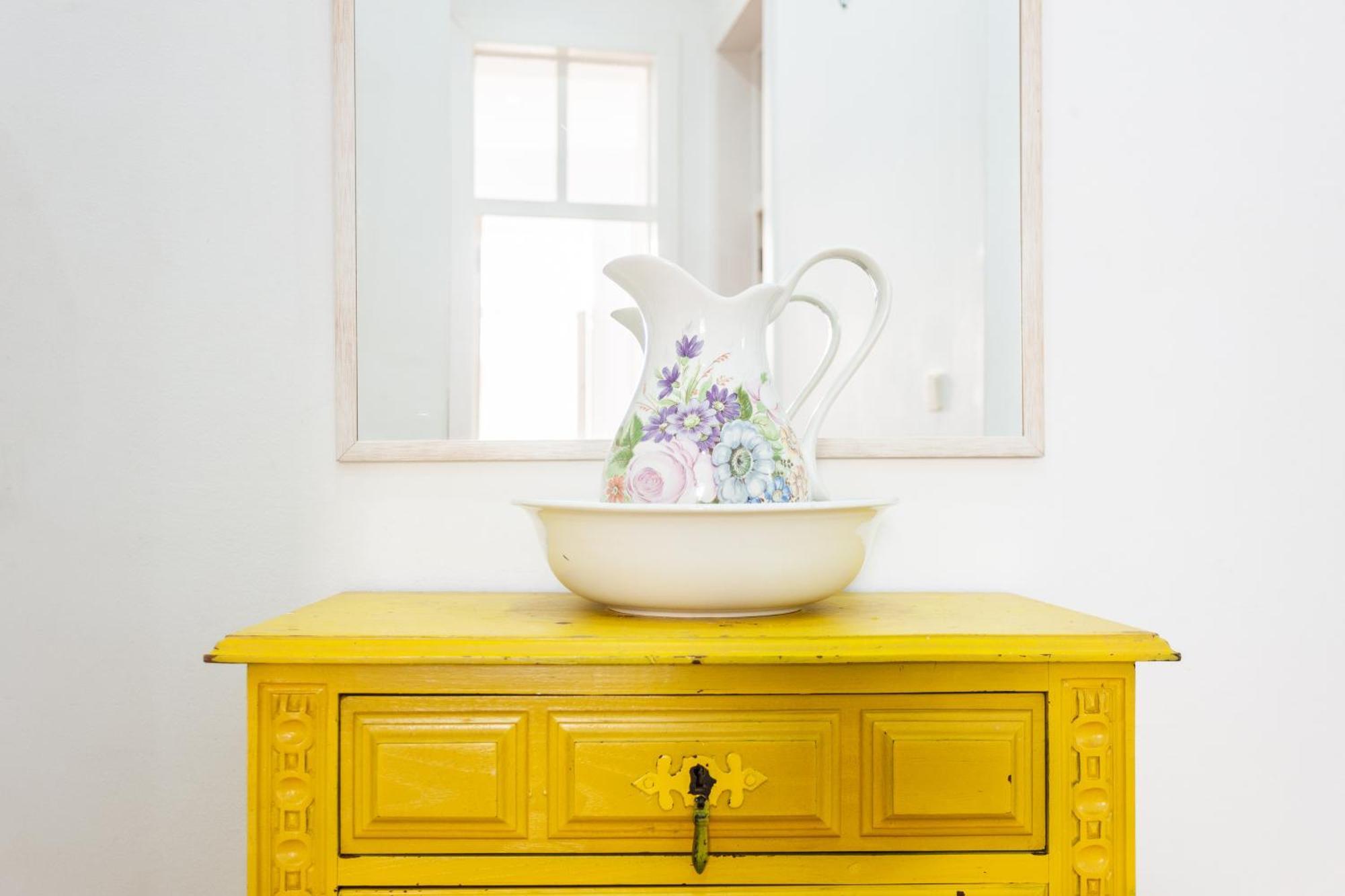Apartamento Stylish, Bright & Historic -bica I *